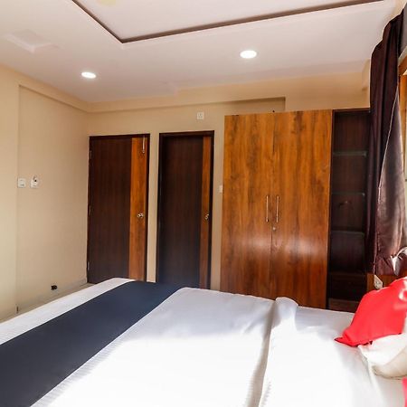 Hotel Capital O N R Residency à Yelahanka Extérieur photo