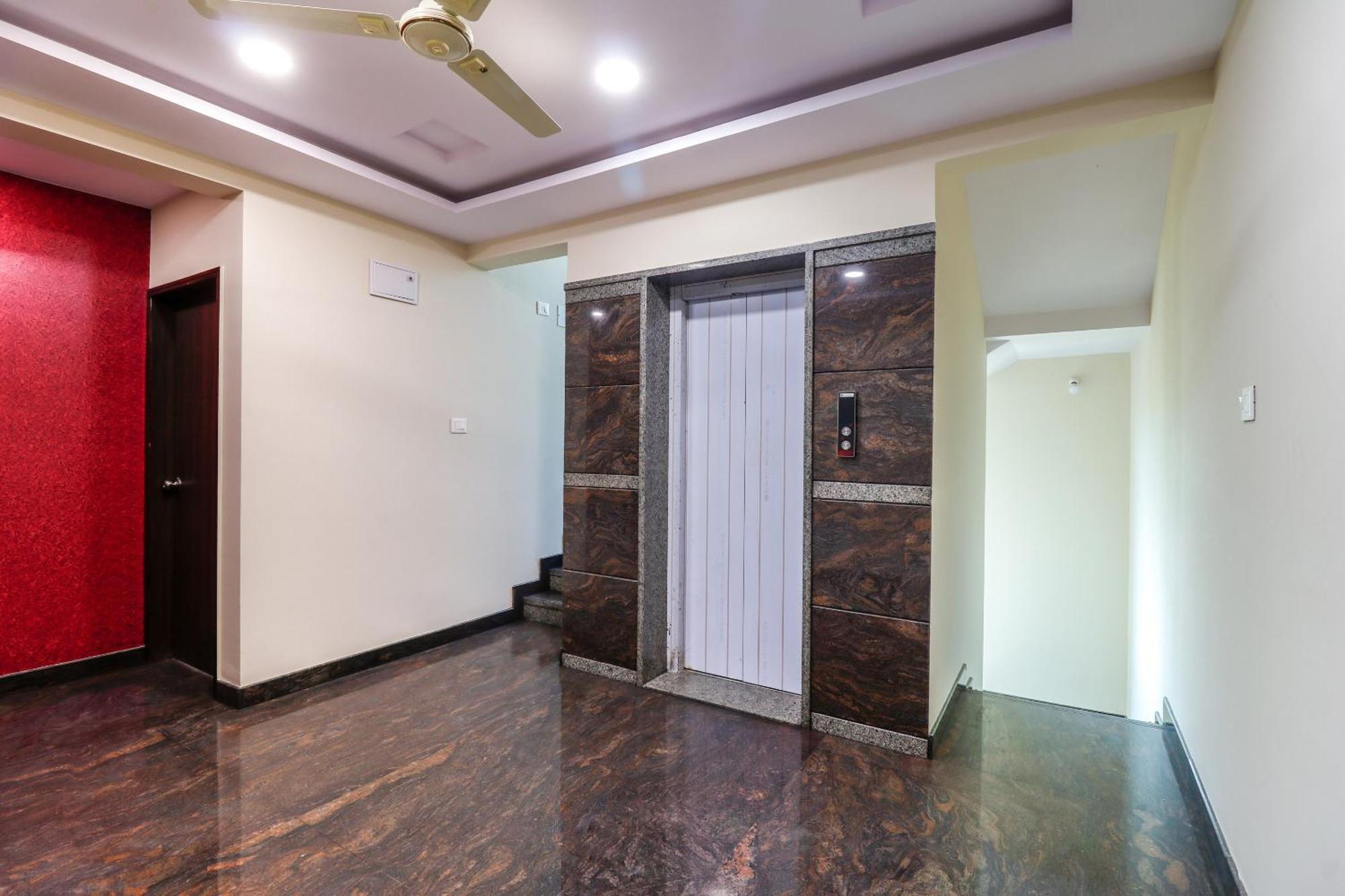 Hotel Capital O N R Residency à Yelahanka Extérieur photo