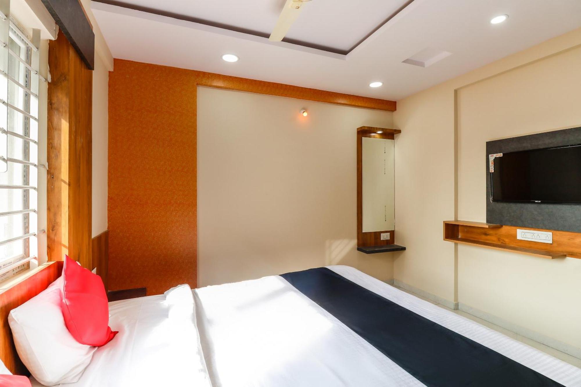 Hotel Capital O N R Residency à Yelahanka Extérieur photo