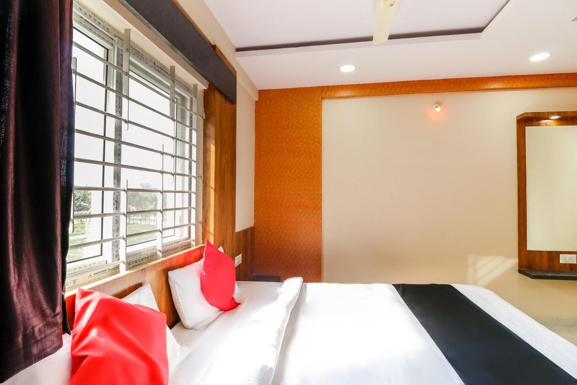 Hotel Capital O N R Residency à Yelahanka Extérieur photo