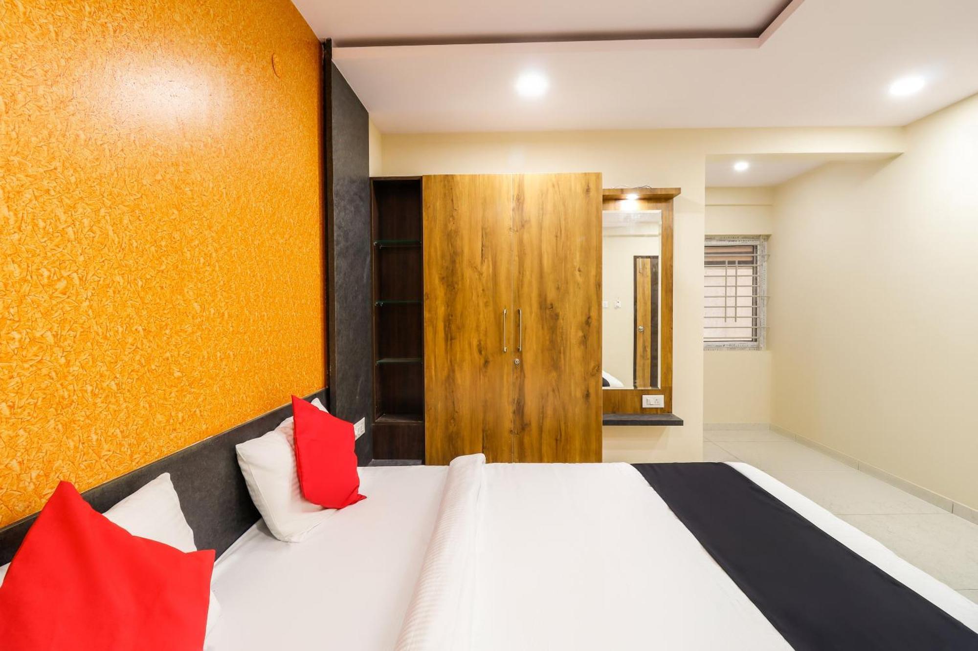 Hotel Capital O N R Residency à Yelahanka Extérieur photo
